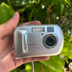 Kodak Easyshare CX7300 Digital Camera