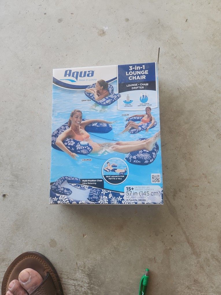 Pool FLOATS