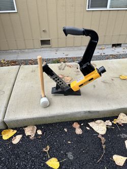 2-in-1 Pneumatic 15.5-Gauge and 16-Gauge Flooring Tool