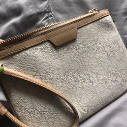 Calvin Klein Wristlet Color Blanco Y Beige
