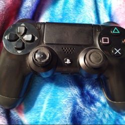 PS4 Controller, $15 , Not Holding Charge