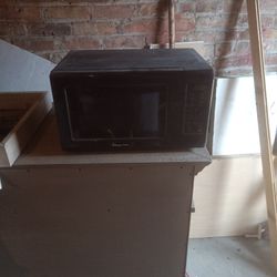 Magic Chef Microwave 