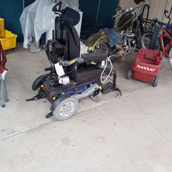 Quantum Rehab Electric Wheelchair 