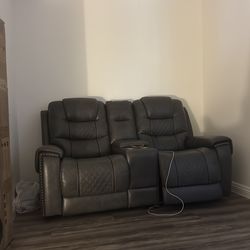 Love sofa recliner