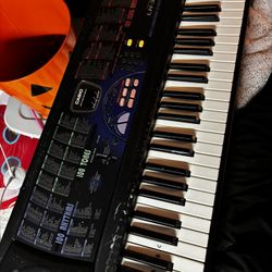 Casio LK-33 Keyboard
