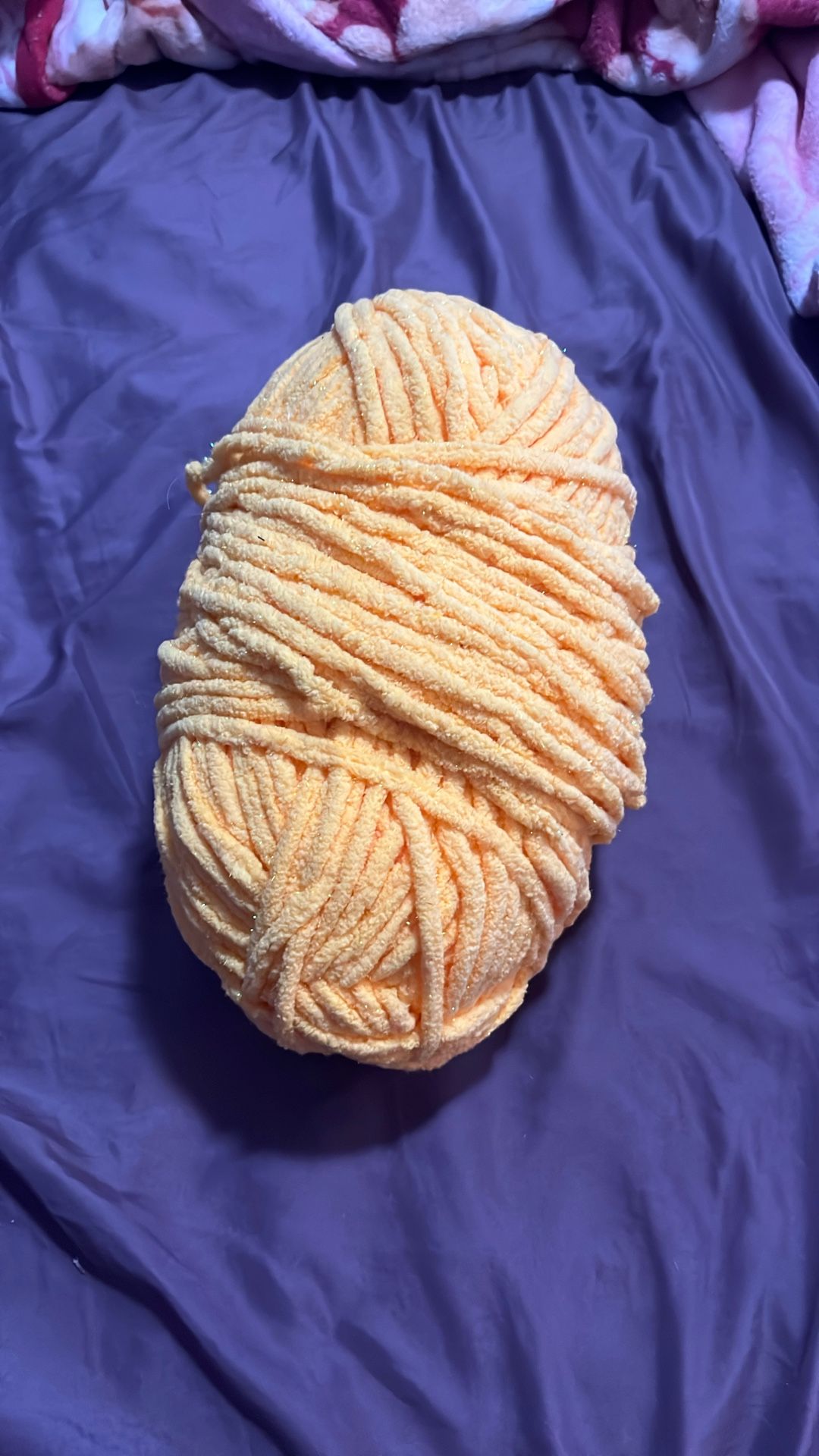 The Big Yellow Yarn With Dot Shine And Never Use It