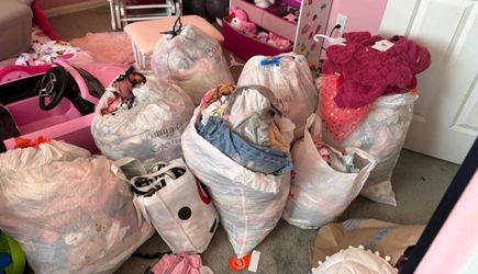 Huge bundle of newborn-2t girl clothes *NOT SEPARATING*