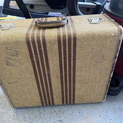 Vintage 1940s Luggage 