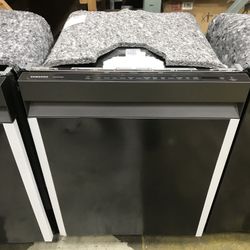 Samsung Smart Dishwasher with StormWash and AutoRelease