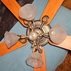 Harbour Breeze ceiling fan 4 light
