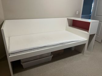 Single size Ikea bed (ODDA)