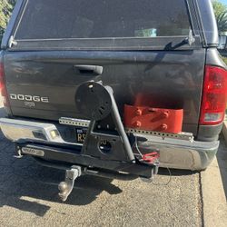 Wilco Hitchgate Tire Carrier