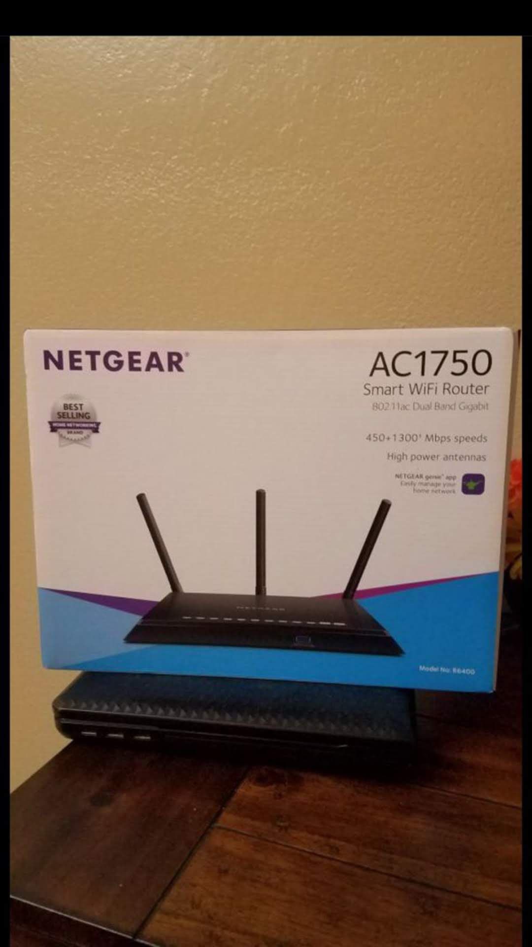 Net Gear AC1750 smart wifi router