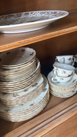 VINTAGE China Set. Gold rimmed