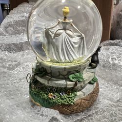 Disney Cinderella Snow Globe