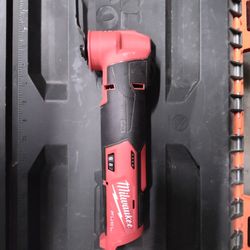 Milwaukee Oscillating Multi-Tool