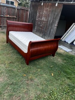 VINTAGE FULL BED FRAME