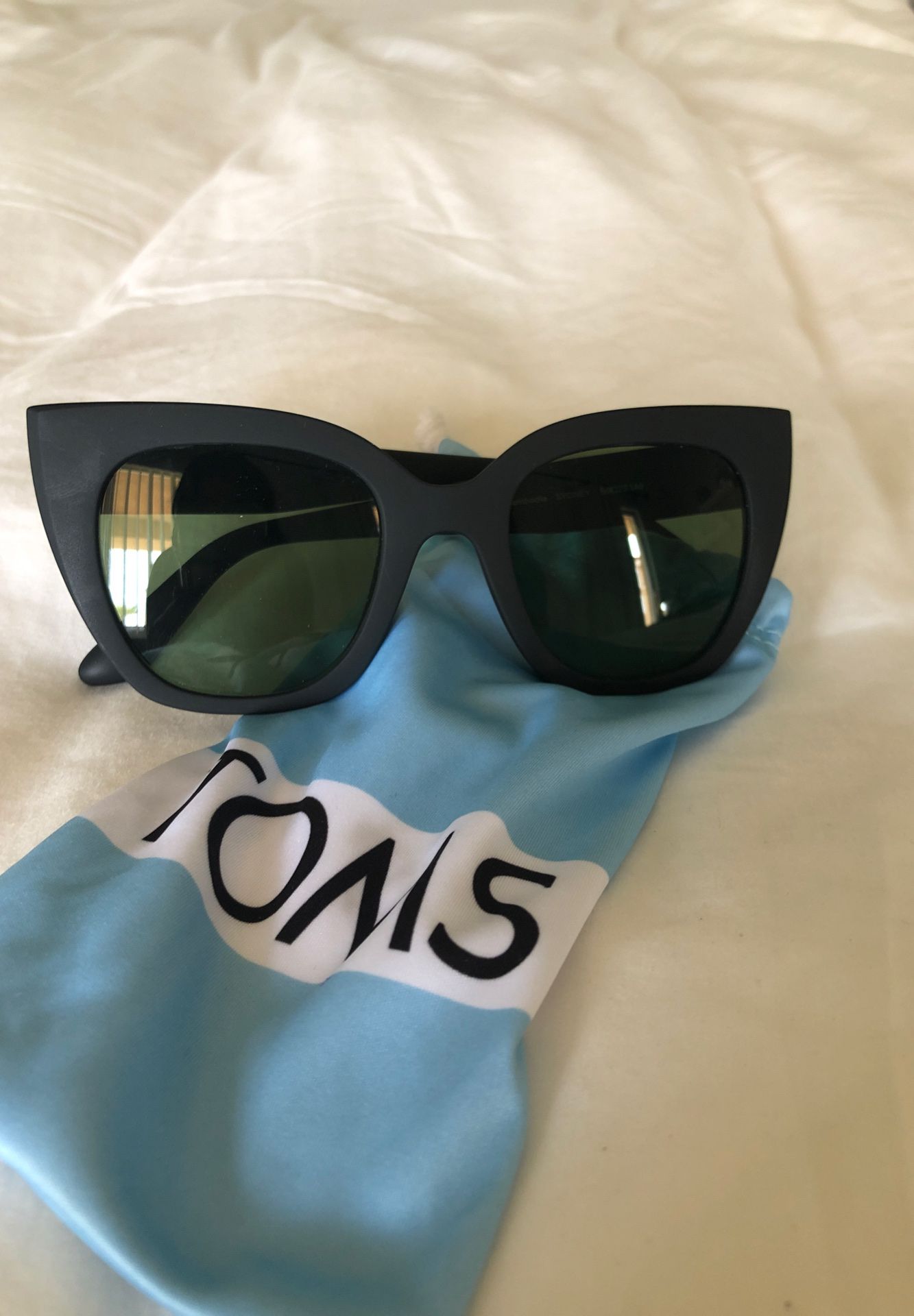 TOMS sunglasses NEW