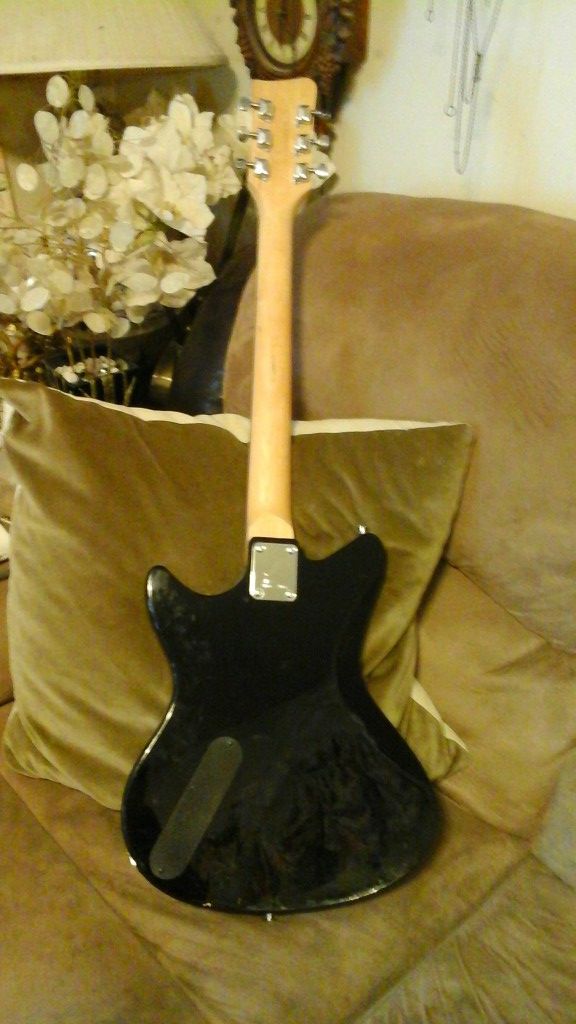 First act ME316 electric guitar for Sale in Chicago IL OfferUp