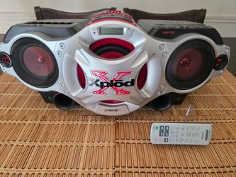 Fs/Ft Sony Explode Boombox with remote!