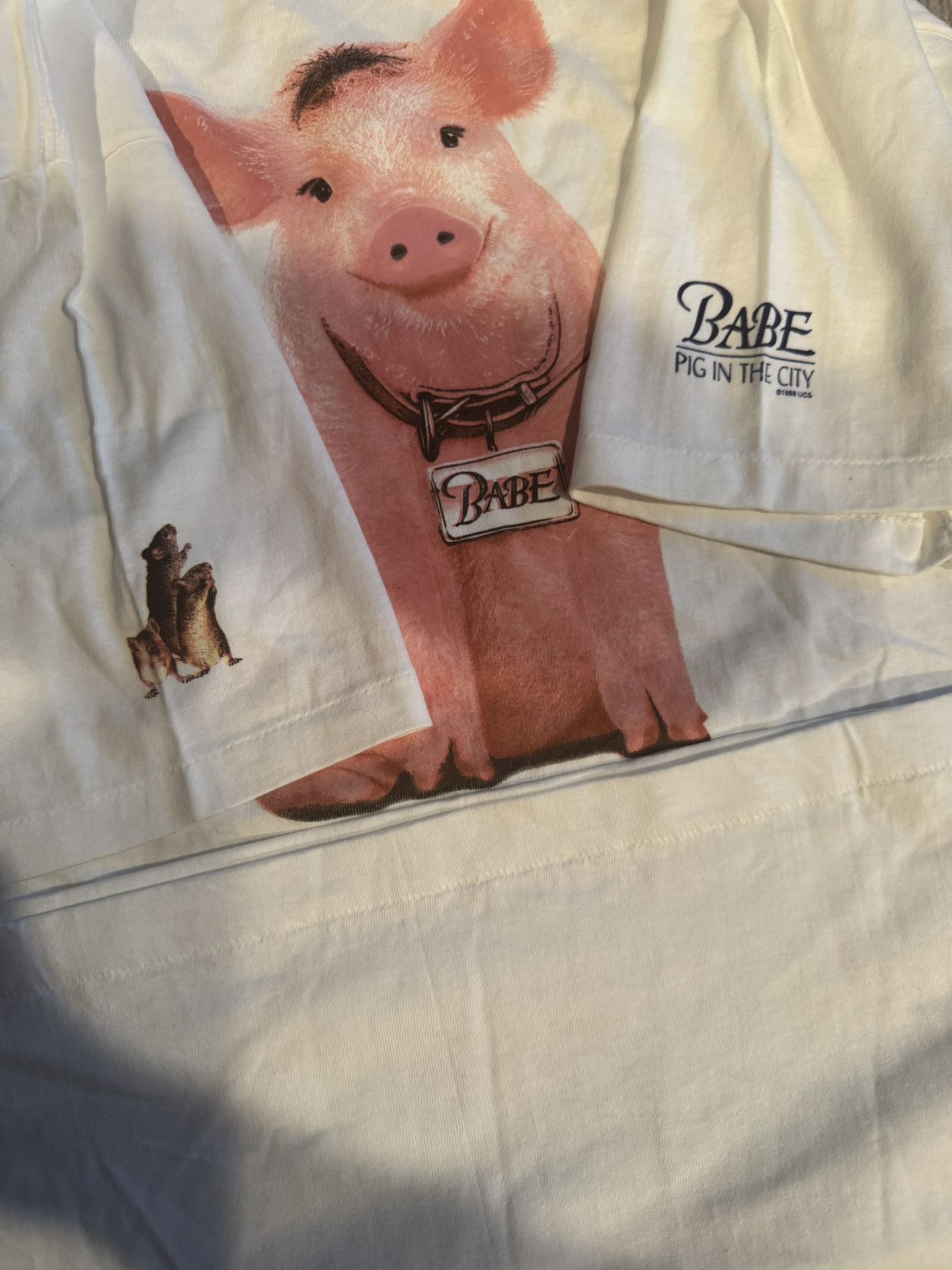 BABE PIG IN THE CITY 映画Tシャツ ホワイト Review: Babe: Pig In The