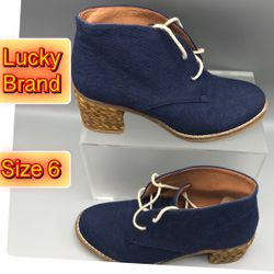 Lucky Brand Blue canvas chunky heel 6