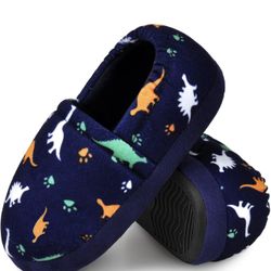 Kids Dinosaur Slippers – Boys/Girls Cozy House Shoes (Anti-Skid) 🦖