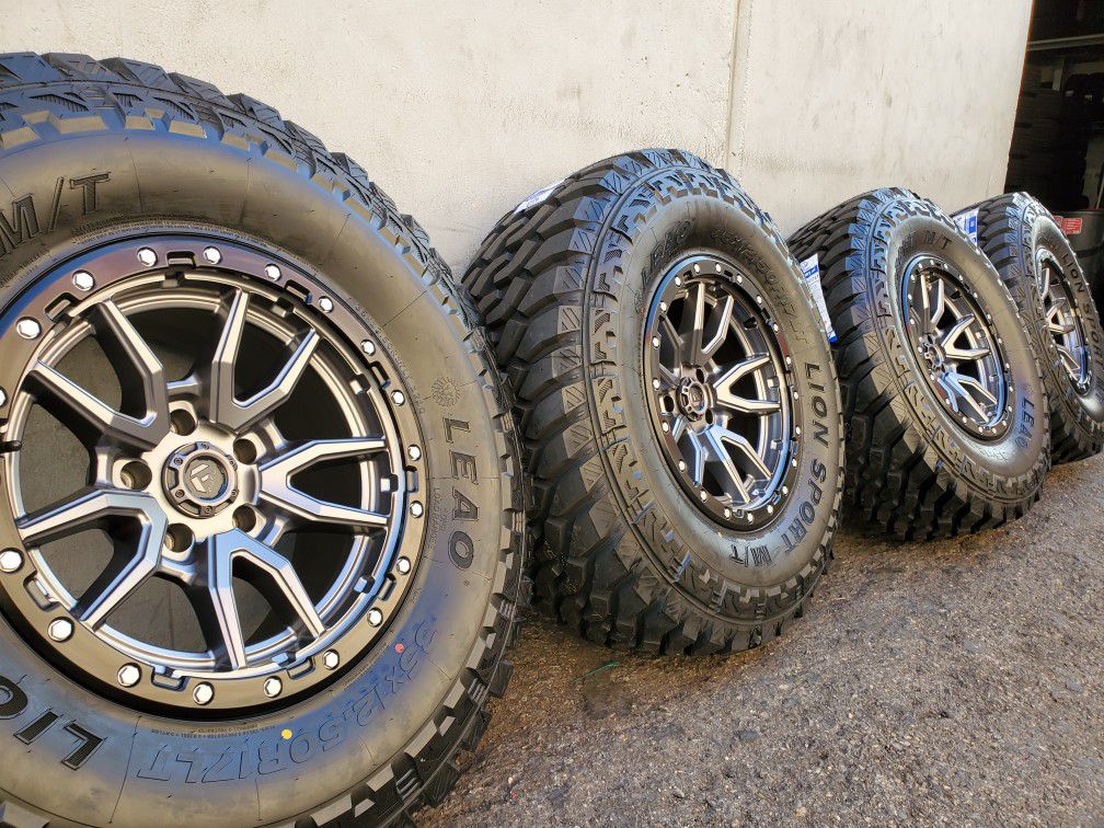 17" Fuel Wheels/ 35" MT Tires