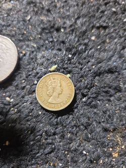 Queen Elizabeth The Second Brass Coin