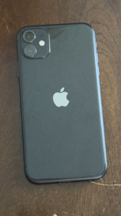 iPhone 11 (Broken Screen – Working)