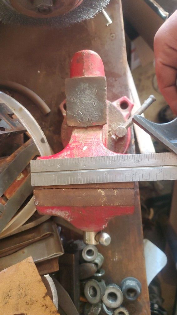 Fuller 4 Inch Bench Vise for Sale in San Antonio TX OfferUp