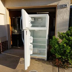 Free moving giveaway! rRefrigerator, Desk, Chairs good condition
