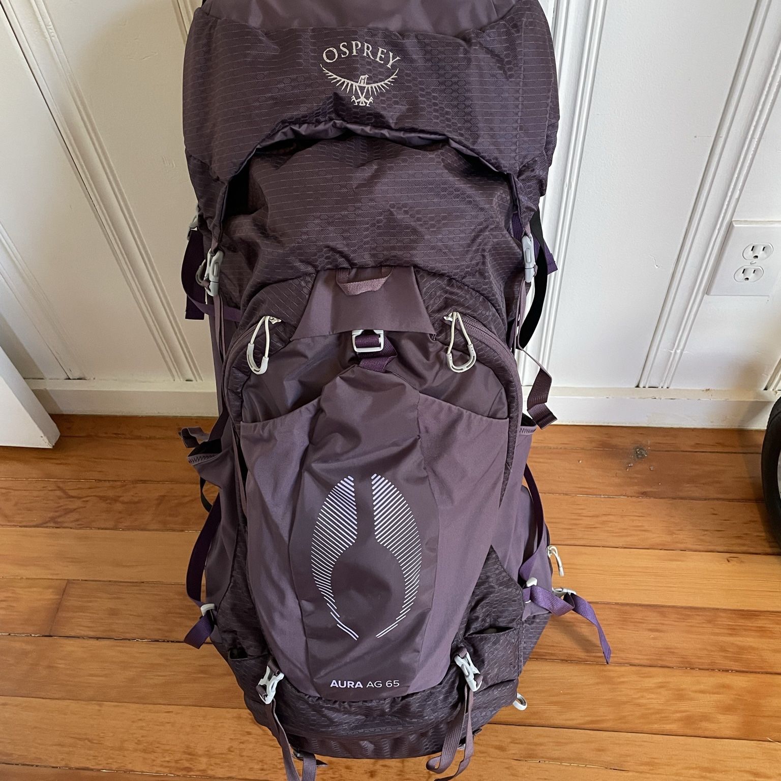 osprey aura ag 65 backpack sale 65L Women's Backpacking Backpack, Tungsten Grey, WXS/S : Sports & Outdoors The innovative AntiGravity suspension makes it feel like youre carrying less weight and seamlessly wraps around your body Osprey Aura AG 65 backpack
