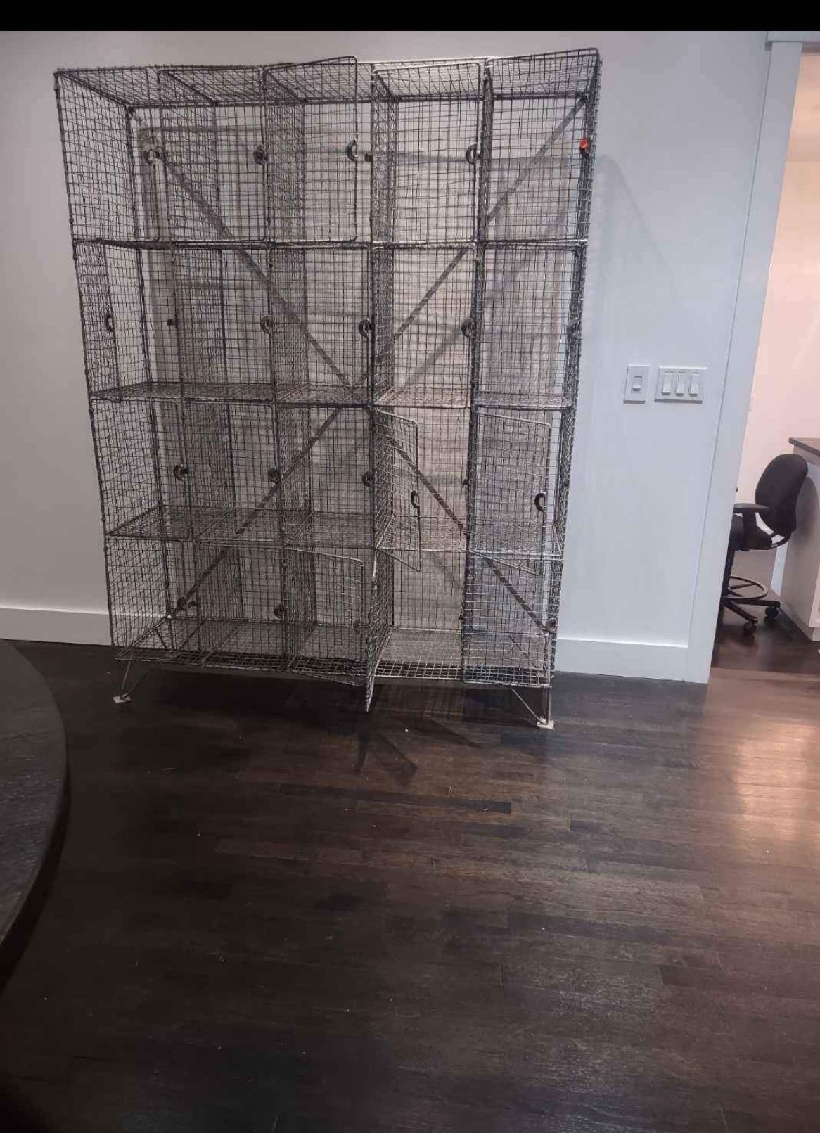 20 Compartment Wire Mesh Locker