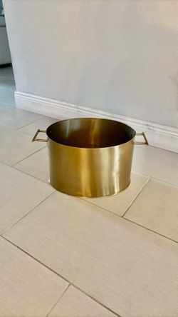 Metal beverage tub color gold stainless steel