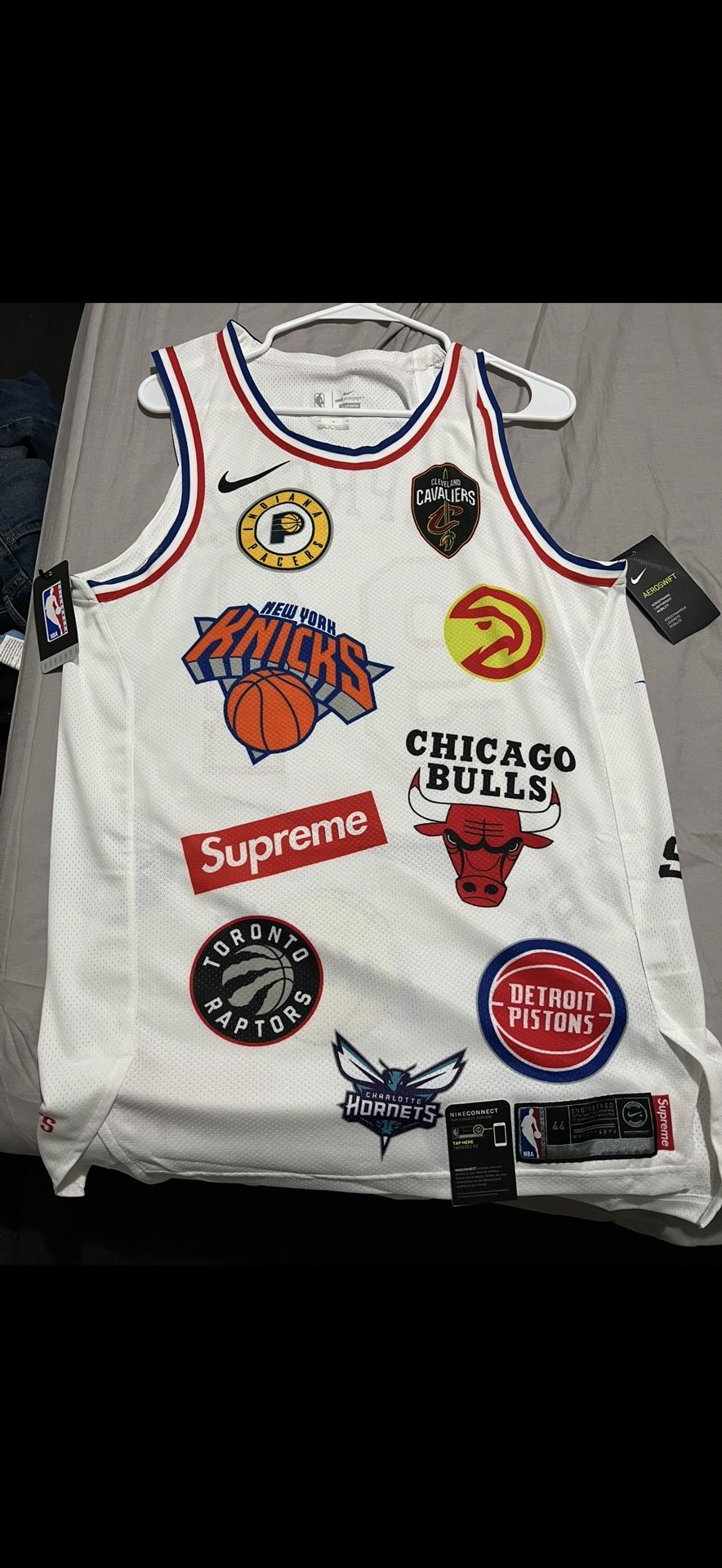 Supreme x Nike x NBA Teams Authentic Jersey 'White’