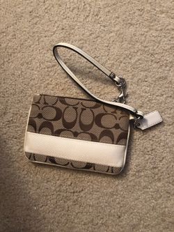 Coach wristlet like new