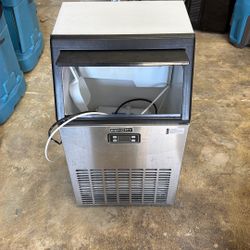Ice Maker 