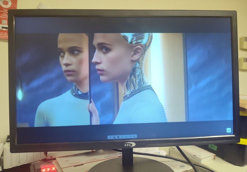 22" Computer Monitor w/ VGA, HDMI ports