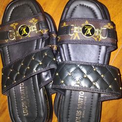 $60 Size 10 Run Big Local