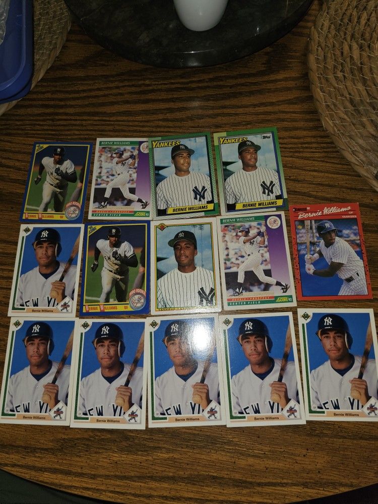 14 Bernie Williams Baseball Rookie Cards
