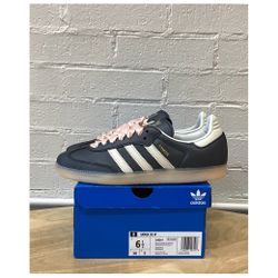 adidas gazelle silver green womens adidas Samba OG Black Pink Ribbon Laces (W) main image 0