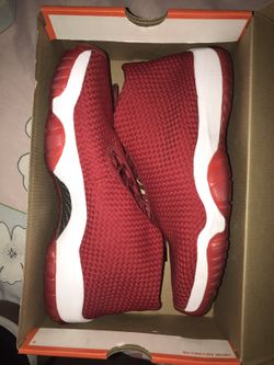 Jordan future 11 fire red