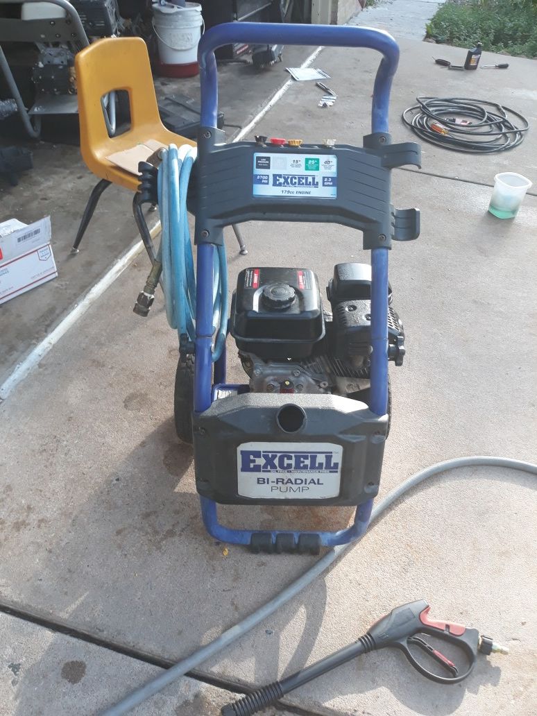 Excell 2700 psi pressure washer