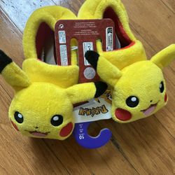NWT Licensed Pokémon Pikachu kids shoes size 10