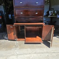 Drawers/cabinets/coffee Table