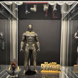 Hot Toys Marvel Black Panther Killmonger With Bust And 3d Printed Sign Star Wars 1/6 Scale