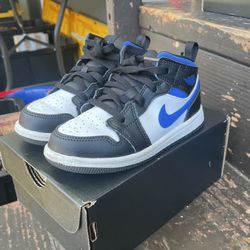Jordan 1 Mid