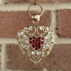Mid Modern Gold Tone Filigree Rhinestone Heart Pendant Necklace Ornate Textured