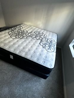 Full size Mattress Pillow Top New